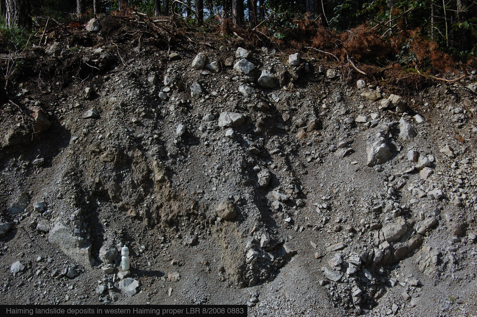 Exposure of landslide deposits in Haiming